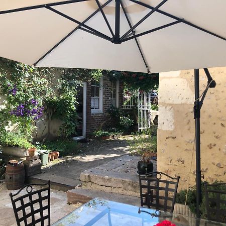 Saint-Pierre-du-Lorouër ル シャトン ルージュ Bed & Breakfast エクステリア 写真