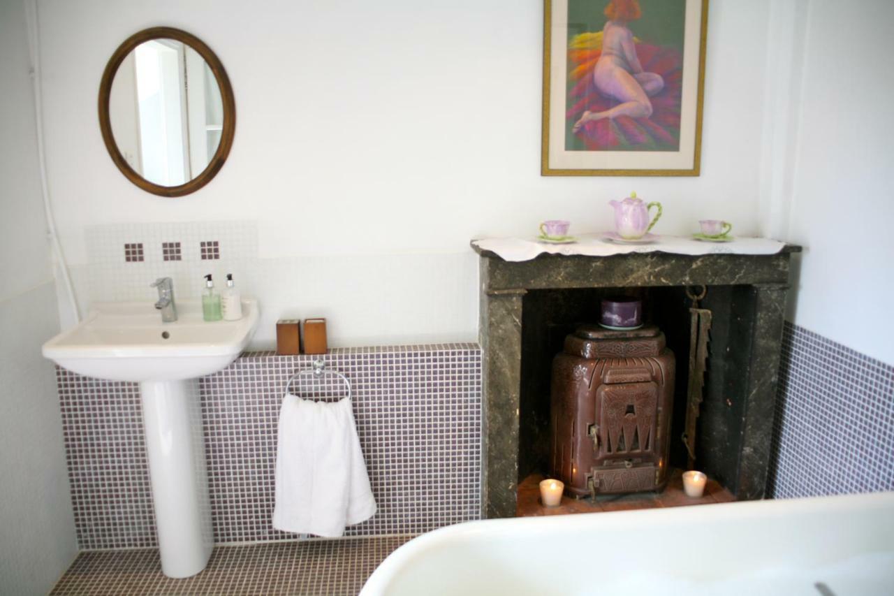 Saint-Pierre-du-Lorouër ル シャトン ルージュ Bed & Breakfast エクステリア 写真