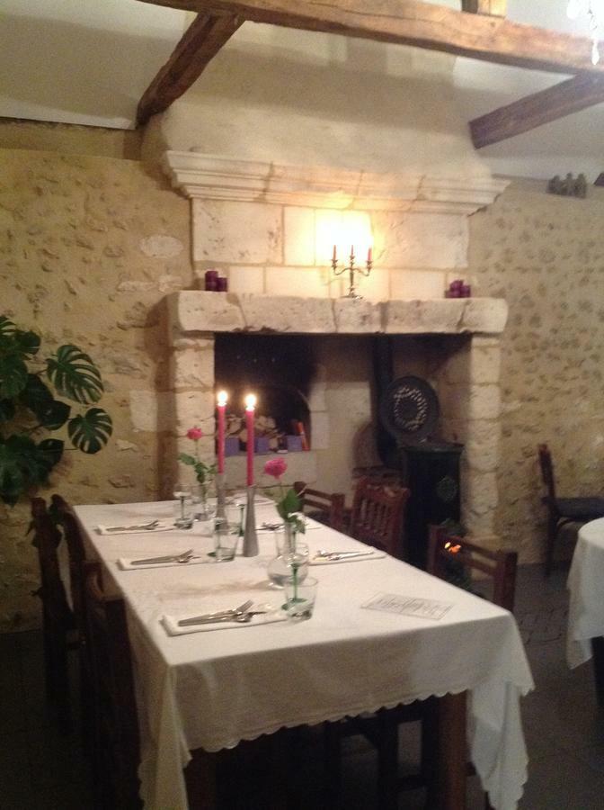 Saint-Pierre-du-Lorouër ル シャトン ルージュ Bed & Breakfast エクステリア 写真
