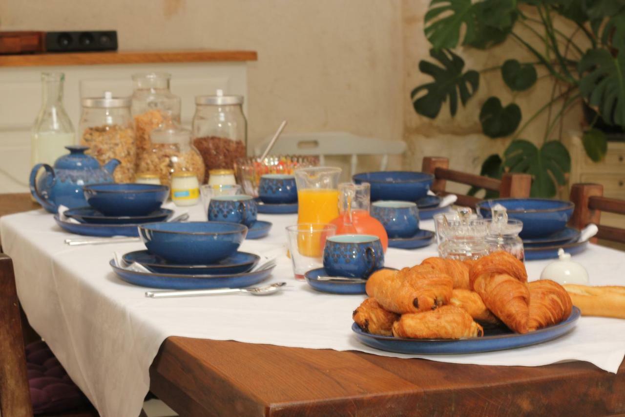 Saint-Pierre-du-Lorouër ル シャトン ルージュ Bed & Breakfast エクステリア 写真