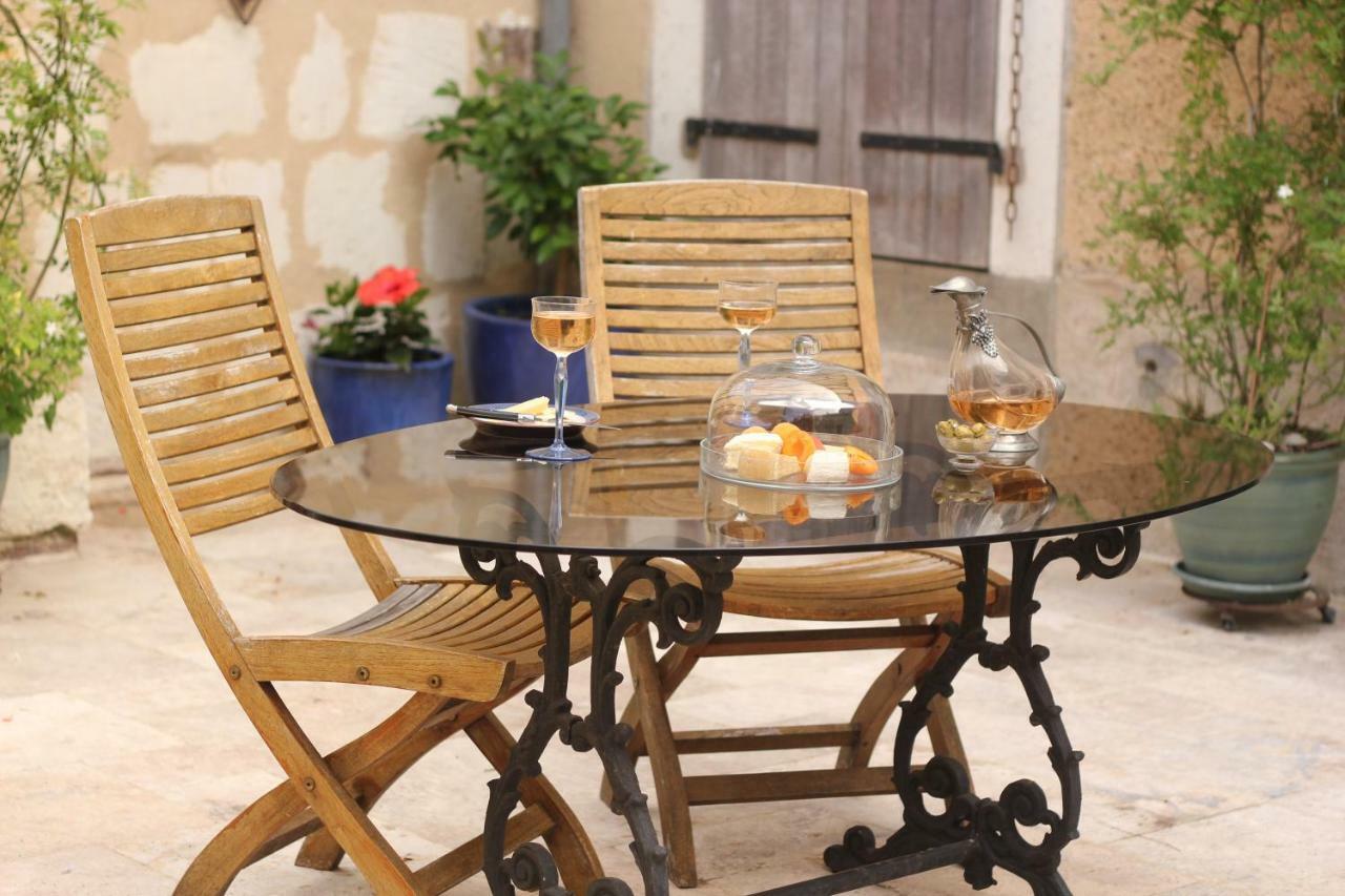 Saint-Pierre-du-Lorouër ル シャトン ルージュ Bed & Breakfast エクステリア 写真